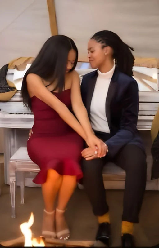 Familiar (discontinued) cover